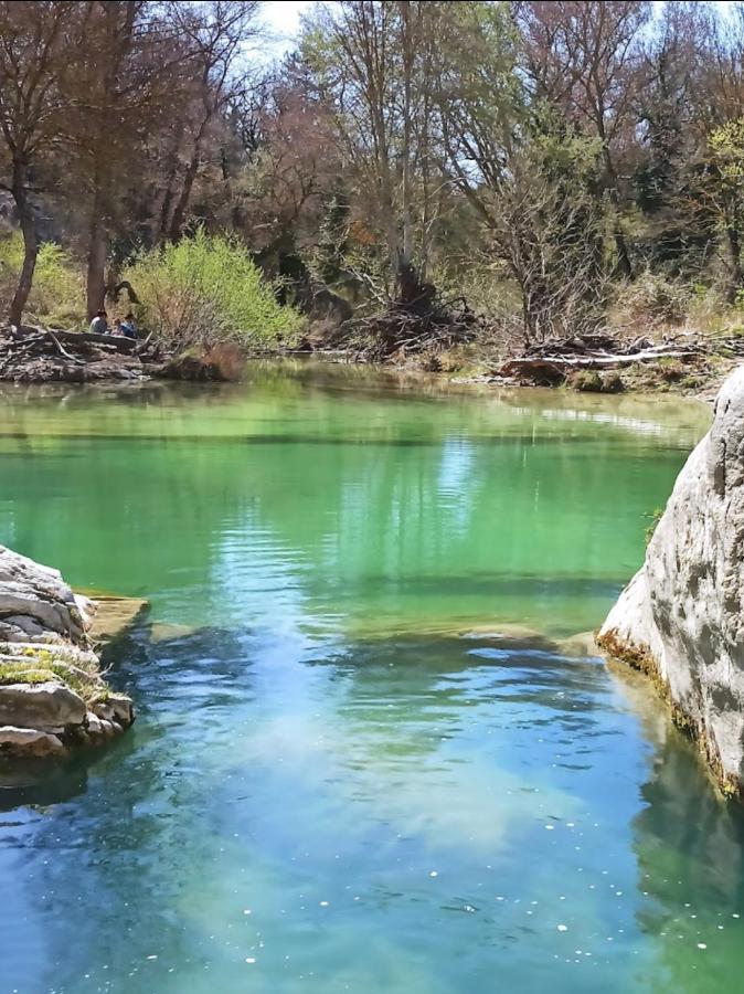 Sous Les Etoiles En Provence, Gite Les Bambous 吕尔 外观 照片