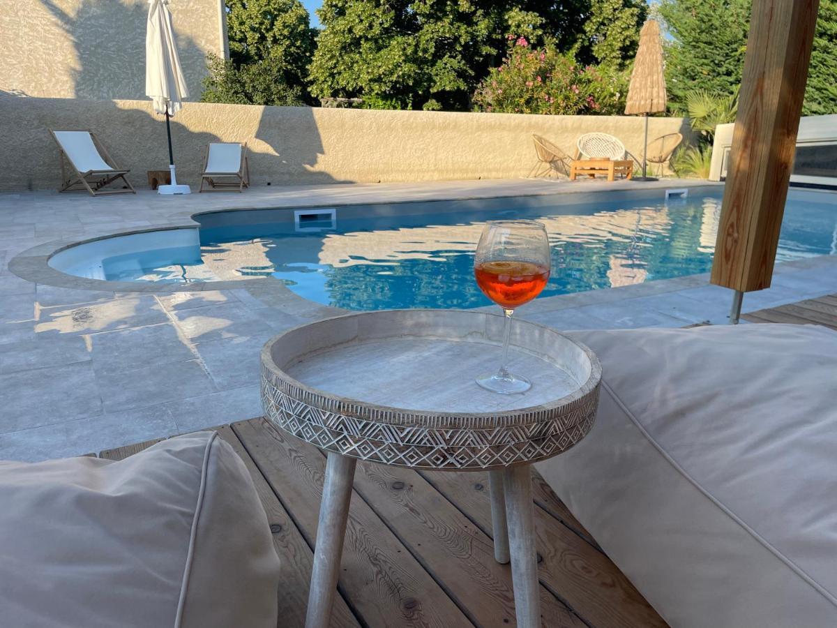 Sous Les Etoiles En Provence, Gite Les Bambous 吕尔 外观 照片